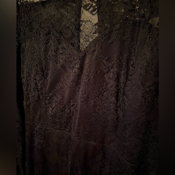 Black Lace Dress - Picture 4 of 6